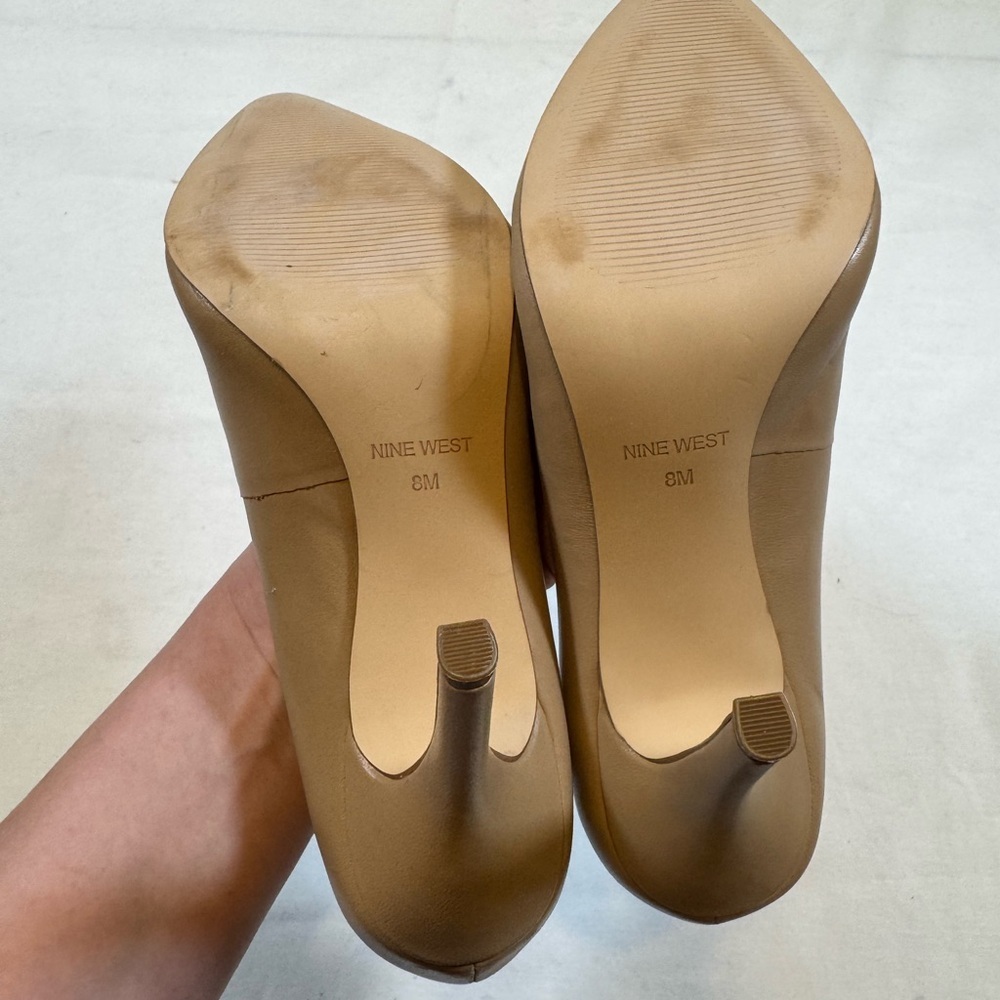 Nine West Women’s Tan Pump High Heels - Picture 7 of 8